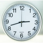 WATCH WALL RED.44041-22